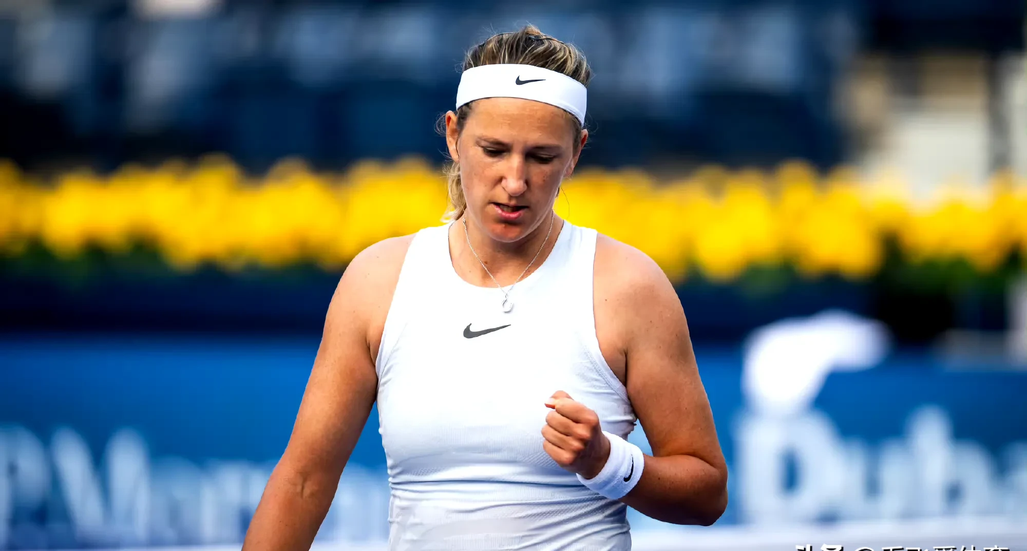 爱游戏体育-阿扎伦卡回归赛场，出色防守首场状态亮眼，皇家马德里观众沸腾！的简单介绍